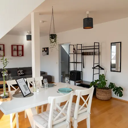 Bright By Interior - Familien App Fuer 4 Personen & Kinderbett - Gartennutzung- Ausblick Zum Herkules - Nahe Ice-bahnhof & Unesco Weltkulturerbe Herkules & Schloss Wilhelmshoehe
