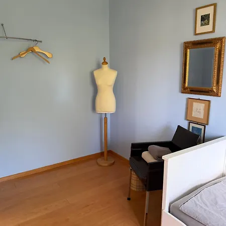 Appartement Interior - Premium Und Fuer Bis Zu 5 Personen & Kinderbett - Gartennutzung- Ausblick Zum Herkules - Nahe Ice-bahnhof & Unesco Weltkulturerbe Herkules & Schloss Wilhelmshoehe *