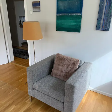 Appartement Interior - Premium Und Fuer Bis Zu 5 Personen & Kinderbett - Gartennutzung- Ausblick Zum Herkules - Nahe Ice-bahnhof & Unesco Weltkulturerbe Herkules & Schloss Wilhelmshoehe