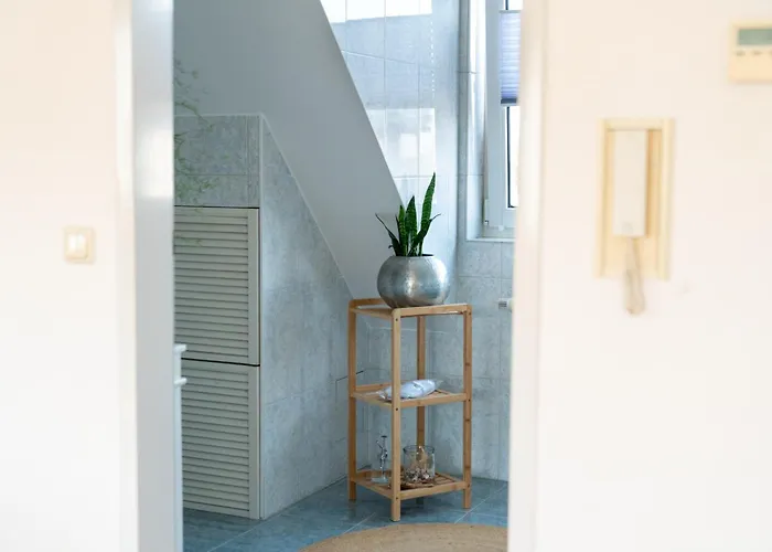 Апартаменты Bright By Interior - Herkulesblick, Familienzimmer, Garten, Ice Bhf, Zentral *